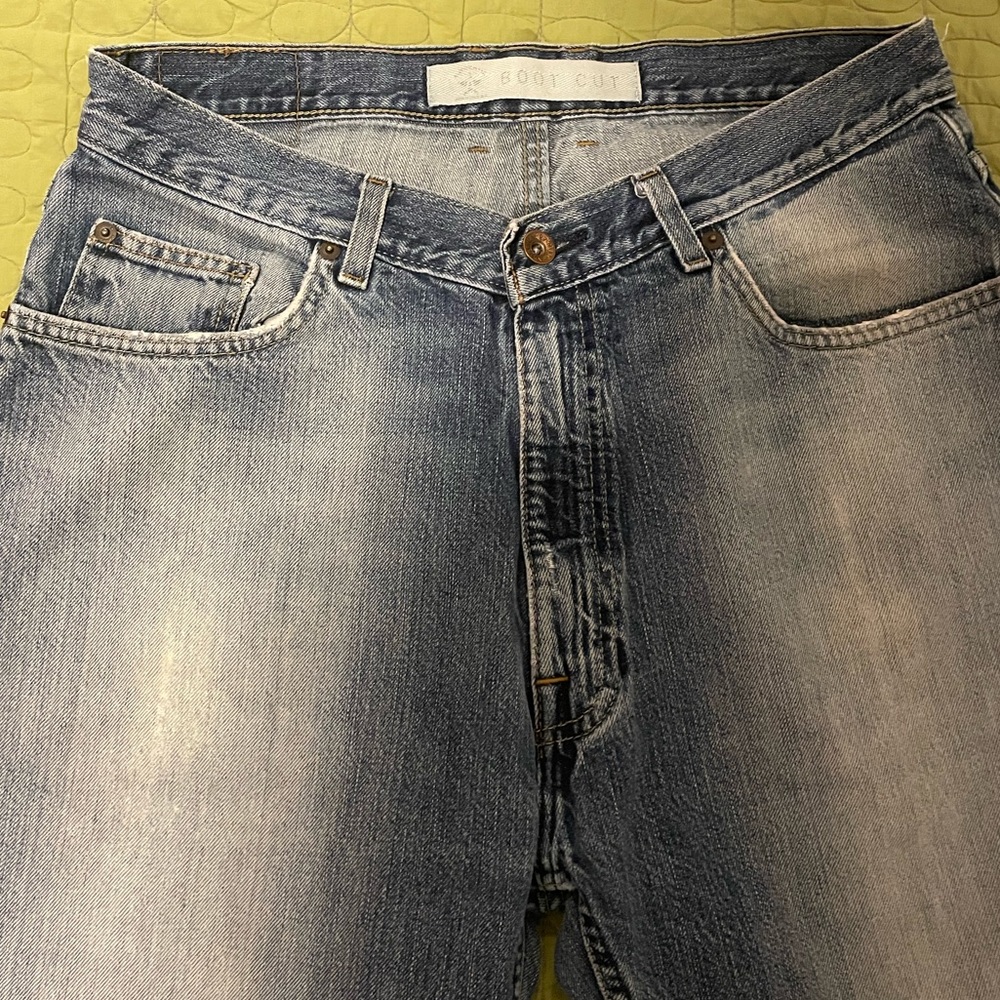 #10 Arizona Jeans Boot Cut 34X32 Button Zipper loops 5 pocket & Distressed denim